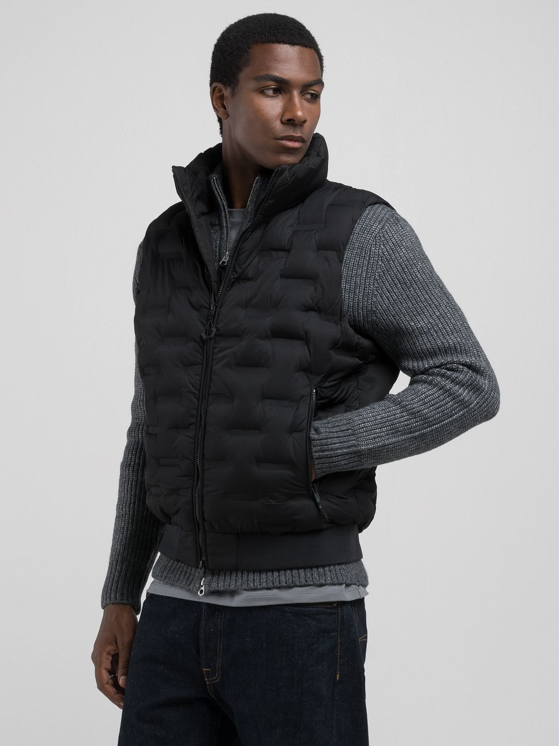 リサイクルポリECOダウンベスト 詳細画像 ブラック 2